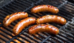 Brats_Grill_Getty.jpg